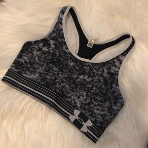 🌿3 for $15 Under armour sports bra